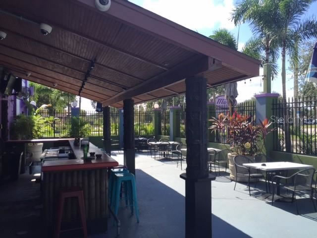 Restaurant and Bar For Sale in Brandon, FL (NET LEASED/ NNN) $1,699,000