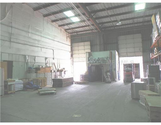 Warehouse For Sale in Leesburg, FL with 10% CAP NNN Leaseback ( TRIPLE NET NNN) $1,650,000